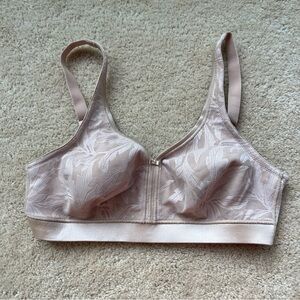 Playtex Women’s Beige Full Coverage Bra #4690 - Size 36D - EUC - Wireless